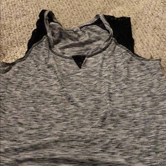 Women’s tank tops - Picture 3 of 6